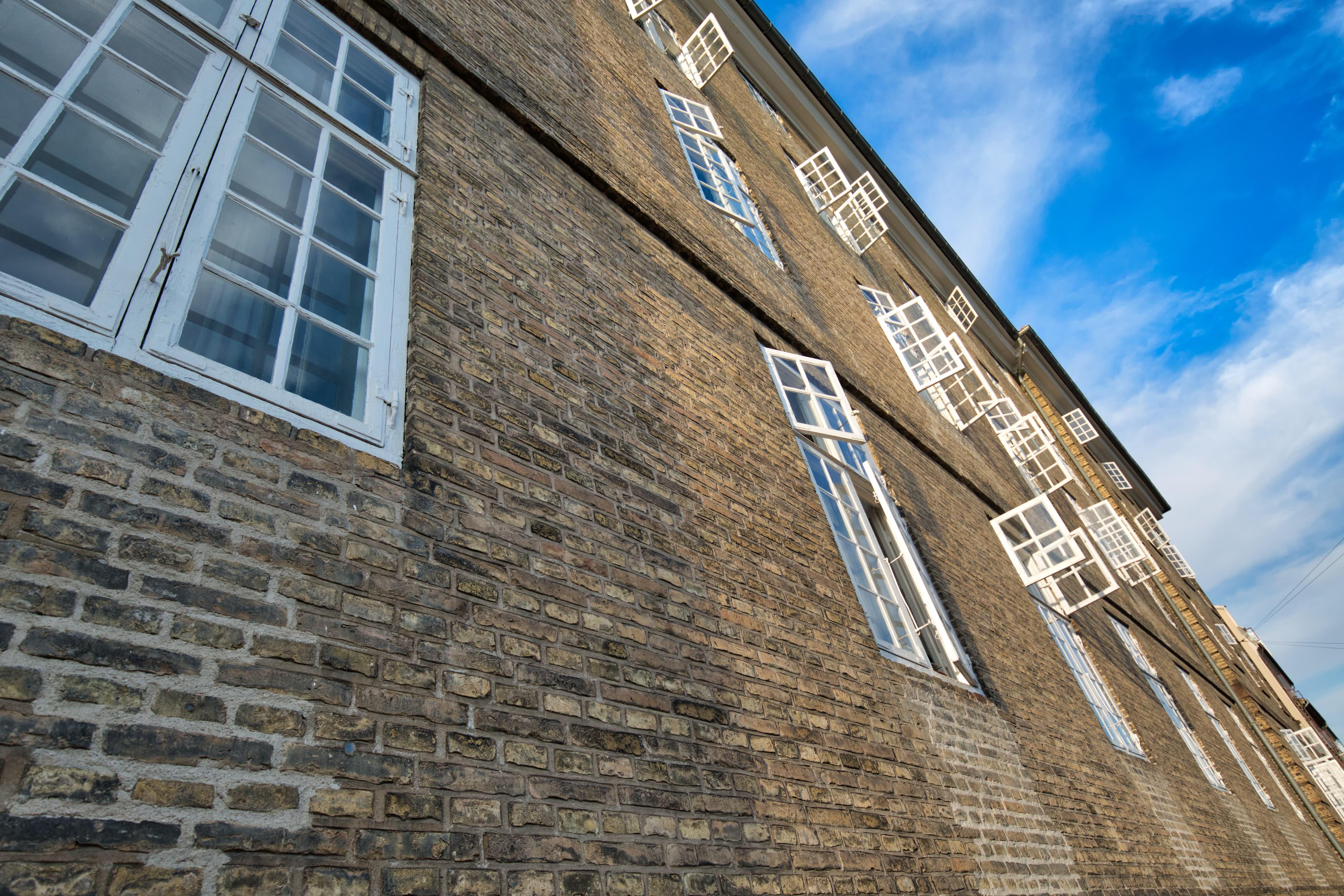 Walls and Cavities Pest Control | Clear Pest Control Brick exterior wall representing wall and cavity pest control by Clear Pest Control